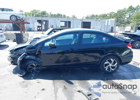 2015 Honda Civic Lx z USA, uszkodzony, nr VIN 19XFB2E53FE071469